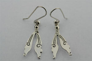 floating seed earring - Makers & Providers