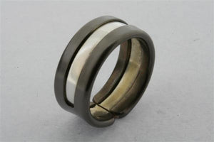 Line titanium/silver ring - silver - sterling silver and titanium - Makers & Providers