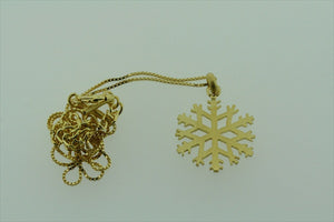 little snowflake necklace - gold plated - Makers & Providers