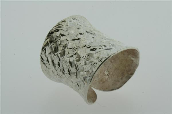 long concave foiled ring - Makers & Providers