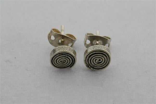 mini coil stud - pure silver