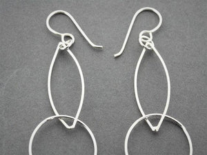 seed & circle earring - sterling silver - Makers & Providers