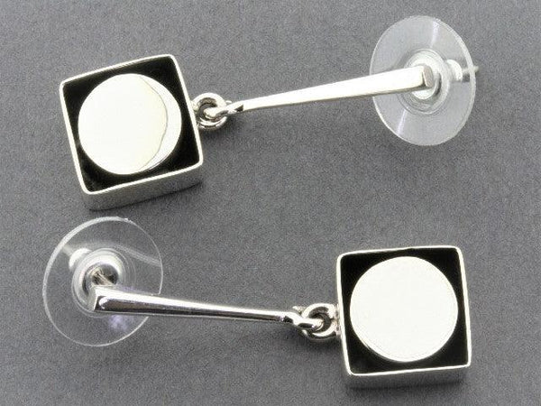 circle framed drop earrings - Makers & Providers