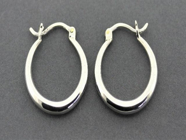 tapering hoop - polished silver