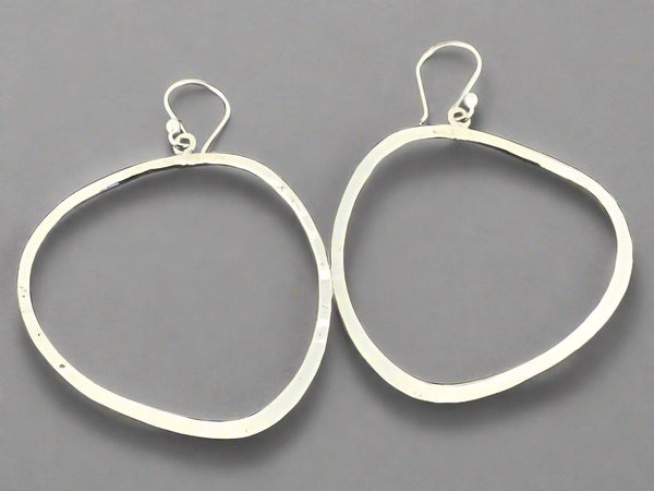 buckled & hammered hoop earring - sterling silver - Makers & Providers