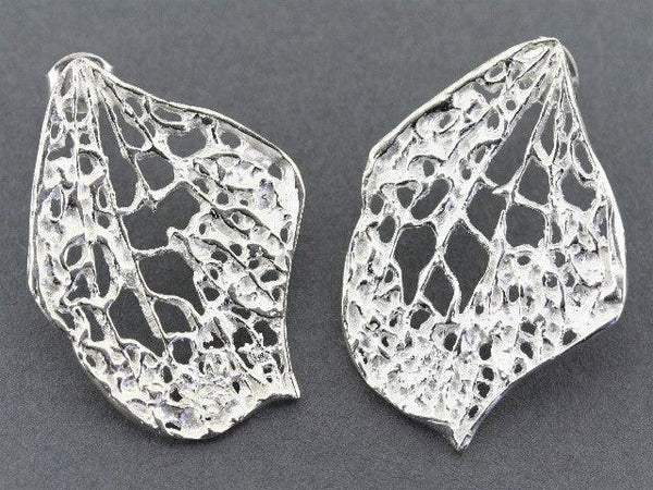 Petal stud - sterling silver - Makers & Providers