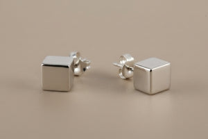 small cube stud - Makers & Providers