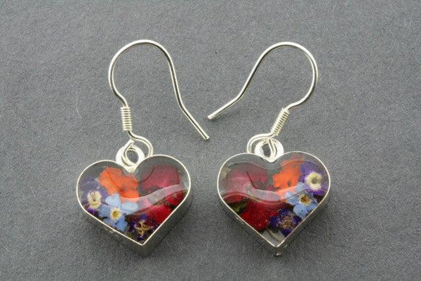 flower in resin earring - heart - Makers & Providers