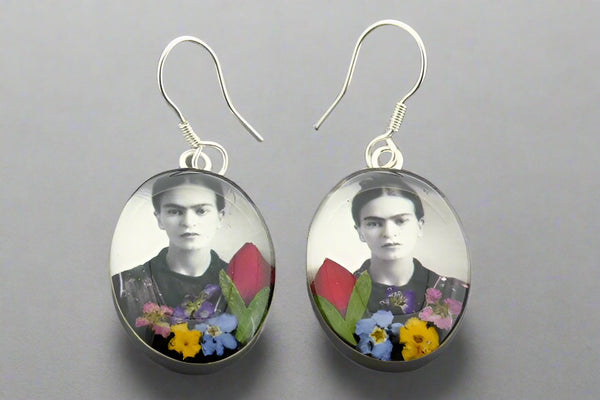 Frida flower earring - black & white - sterling silver