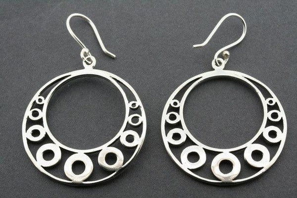 9 circle hoop earring - Makers & Providers