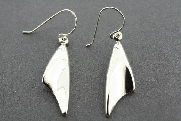 fin earring - Makers & Providers