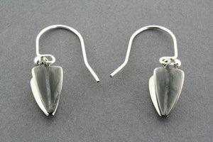 silver & oxidized seed earring - Makers & Providers