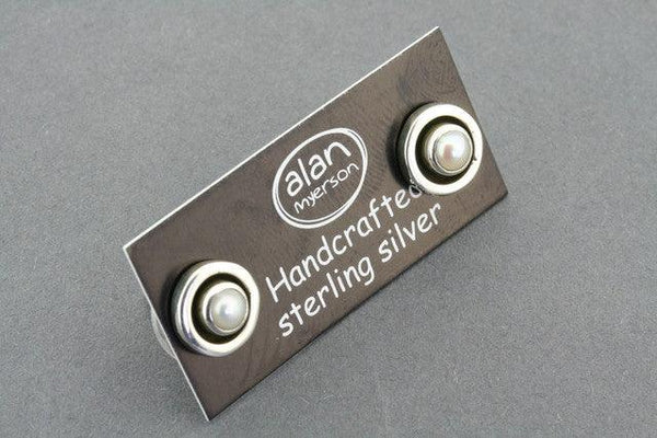 oxidized pearl stud - 4mm
