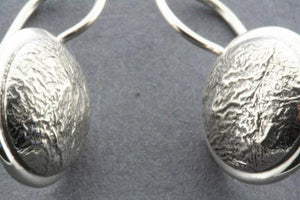 textured convex disc earring - Makers & Providers