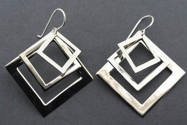 3 overlap diamond earring - sterling silver