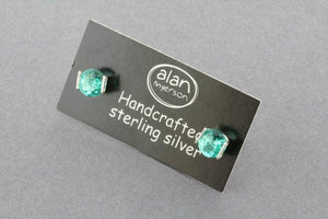 claw aqua marine cubic zirc stud - Makers & Providers