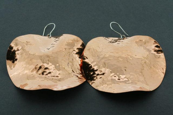 xl cirle wavy/battered copper earrings