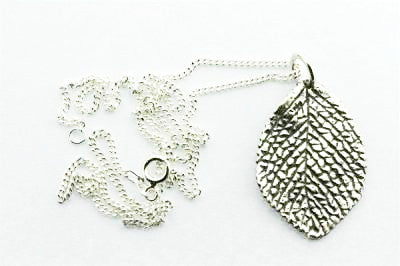 Small Textured Leaf Pendant on 60 cm Link Chain