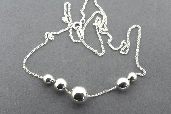 5 ball bead necklace - Makers & Providers