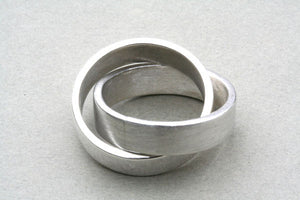 matte & polished russian wedding ring - Makers & Providers