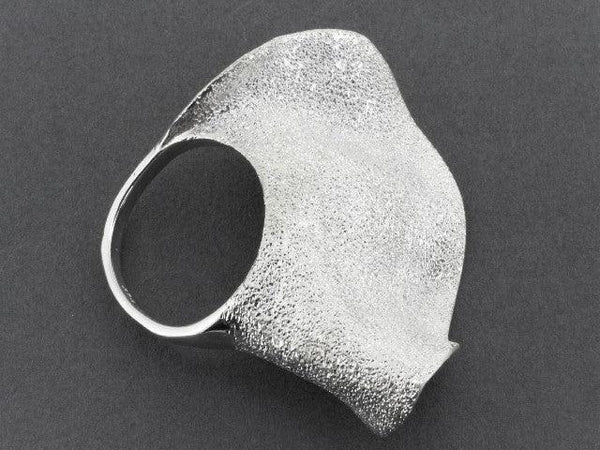 Wave ring - silver sparkle