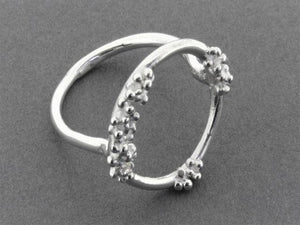 Beaded circle ring - silver - Makers & Providers
