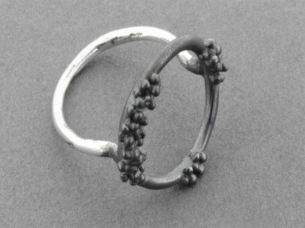 Beaded circle ring - oxidized silver - Makers & Providers