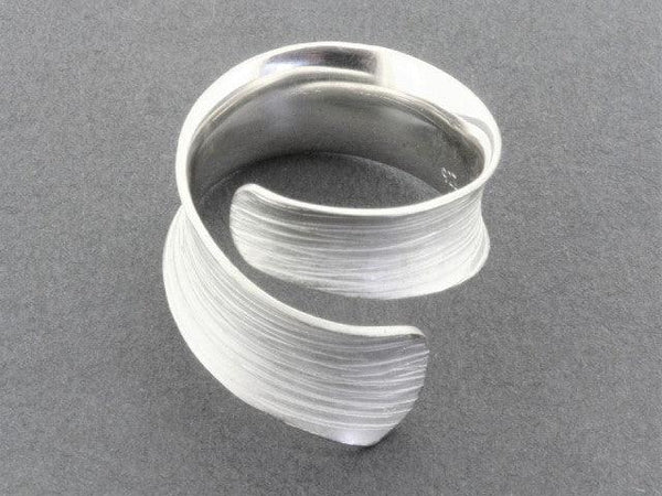 concave spiral band - sterling silver - Makers & Providers