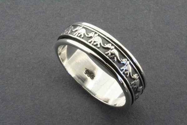 Elephant spinner ring - sterling silver - Makers & Providers