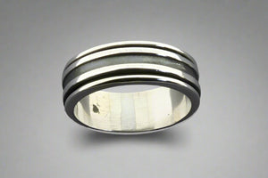 Ox line spinner ring - sterling silver - Makers & Providers