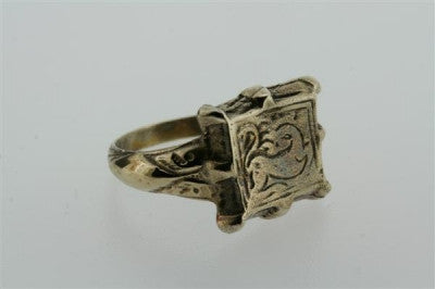 8 point square seal ring - bronze - Makers & Providers