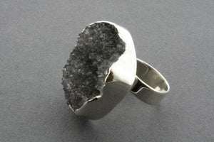 druzy ring - dark amathyst - Makers & Providers