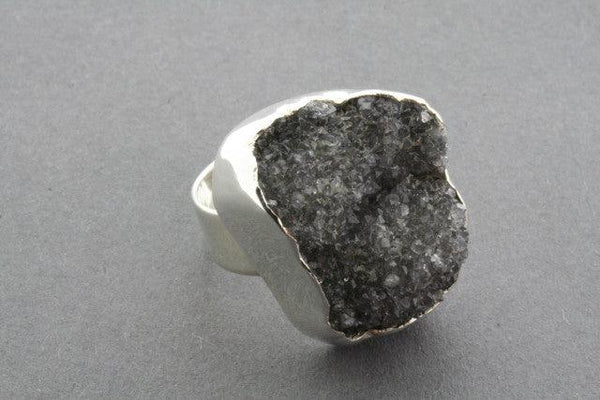 druzy ring - dark amathyst - Makers & Providers