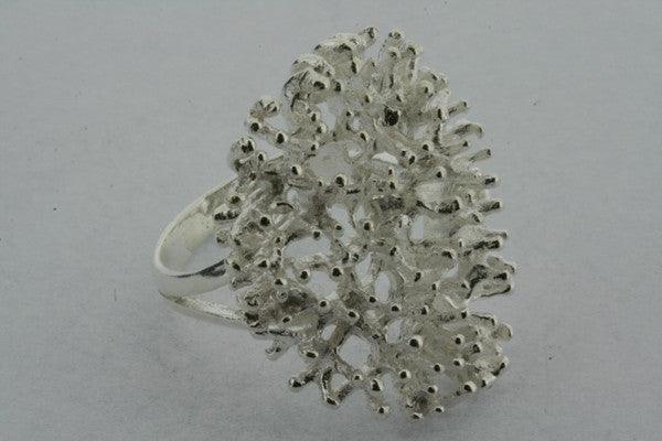 oval coral ring - Makers & Providers
