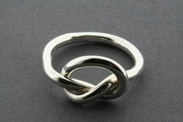 Eternity heart knot ring - Makers & Providers