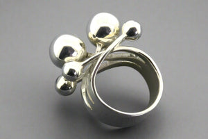 Six silver sphere ring - Makers & Providers