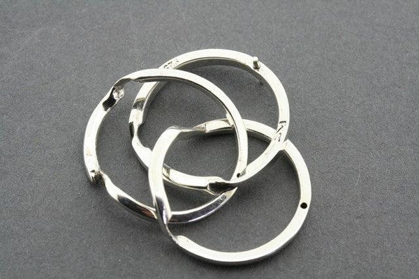 clean puzzle ring - Makers & Providers