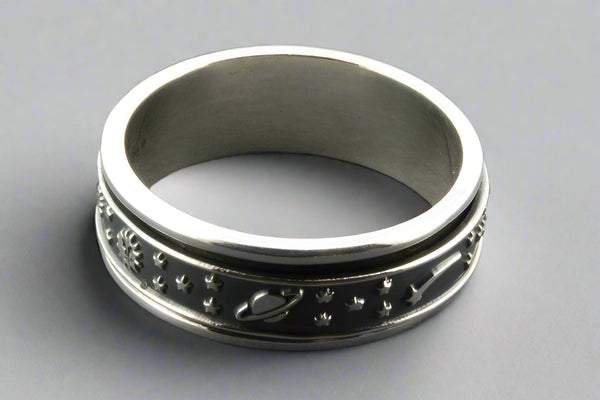 Galaxy spinner ring - sterling silver - Makers & Providers