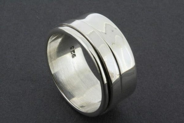 Clean edge spinner ring - sterling silver - Makers & Providers