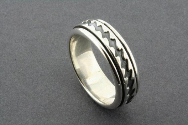 zigzag spinner ring - sterling silver