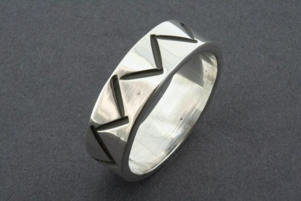 etched zigzag band - Makers & Providers