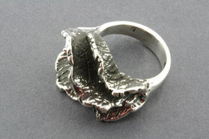 oxidized coral ring - Makers & Providers