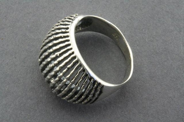 Anemone signet ring - sterling silver