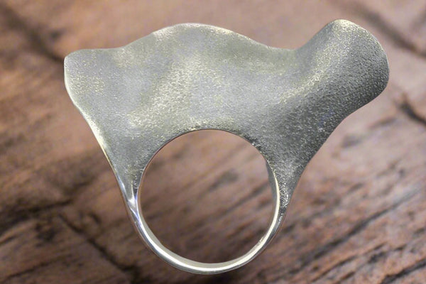 ox. Wave ring - sterling silver - Makers & Providers