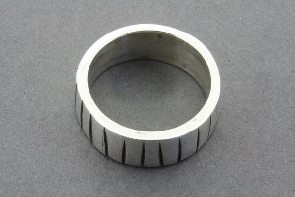 etched line ring - sterling silver - Makers & Providers