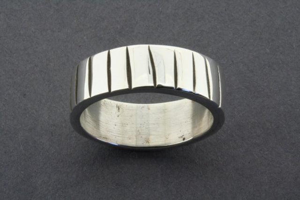 etched line ring - sterling silver - Makers & Providers
