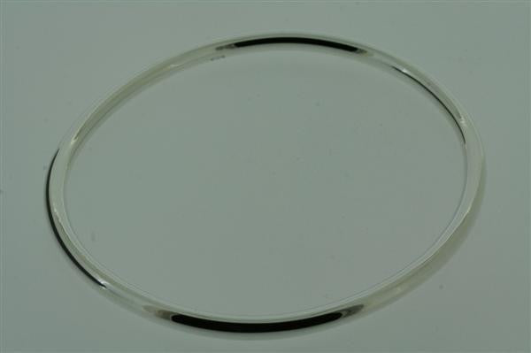 Oval tubular bangle - sterling silver - Makers & Providers
