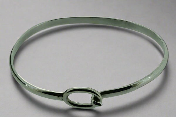 oval closer bangle - sterling silver - Makers & Providers