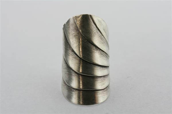 overlap layer long ring - Makers & Providers