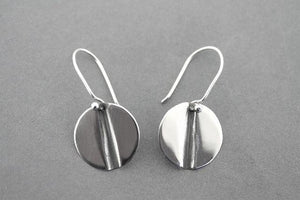 Oxidized groove disc earrings - sterling silver - Makers & Providers